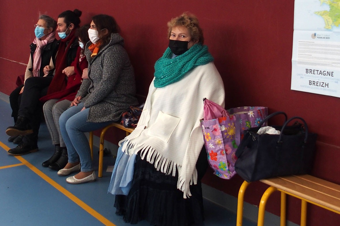 05122021 on se tient chaud pres de la banniere