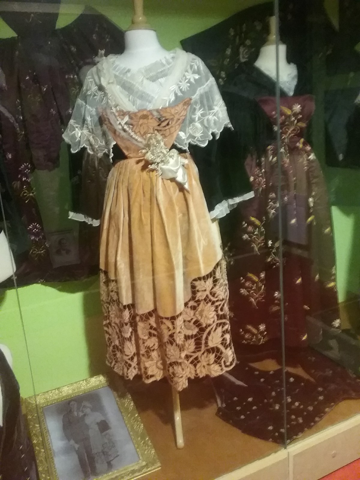 Costumes de mariage des Pays d'Auray et de Vannes