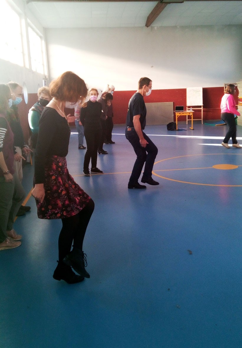 Koste r hoed apprentissage du pas 1