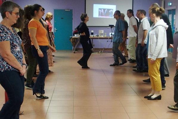 20102019 demonstration du pas de la danse plaen