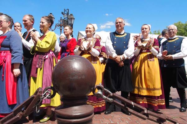 22062019 danseurs de plusieurs cercles
